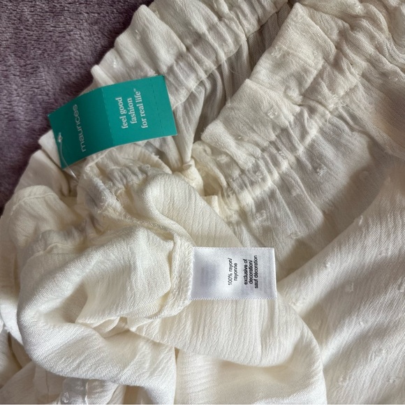 Maurices Clip Dot Smocked Off The Shoulder Top size L - Picture 5 of 6